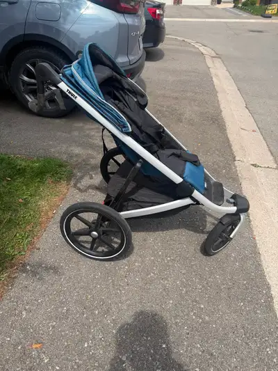Thule Urban Glide 2 Running Stroller, View more