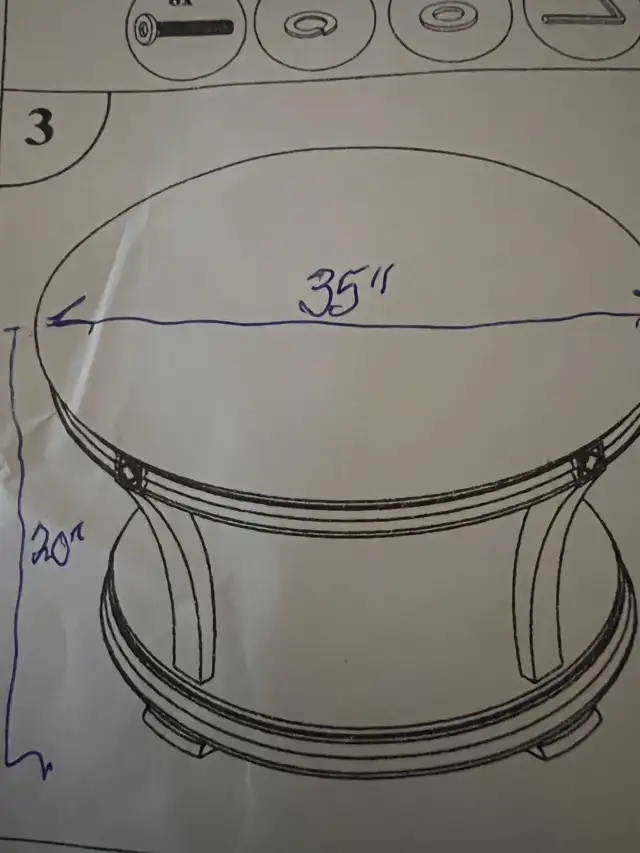 round coffee table in Coffee Tables in Penticton - Image 3