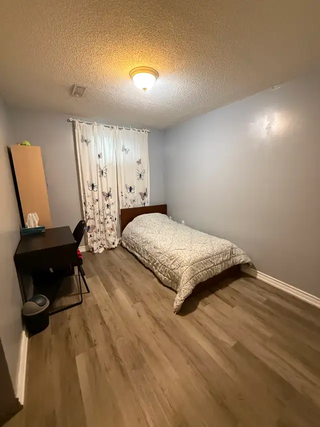 Fully Furnished Room for Rent near Finch Station - $750/$800