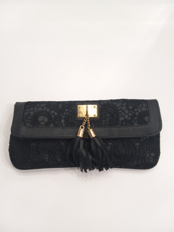 Clutch Purse in Women's - Bags & Wallets in Norfolk County