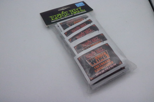 Ernie Ball Wonder Wipes Fretboard Conditioner (#1283) in Other in City of Halifax