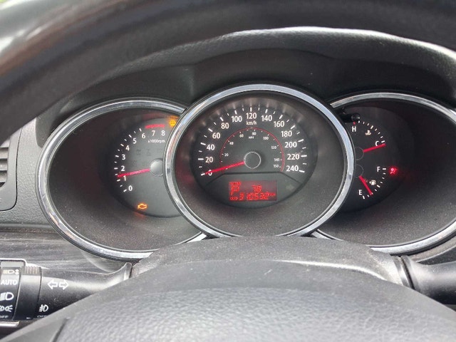 2011 Kia Sorento LX