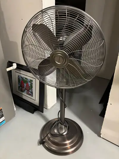 Oscillating Retro stand fan, View more