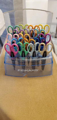 FISKARS  craft/ scrapbook scissors, set of 17