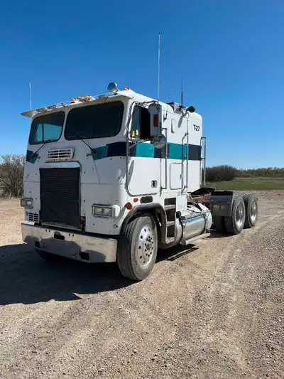 1986 Original 350 Cummins with a 9 speed. Runs and drives. Complete and decent for the year. Air lin...