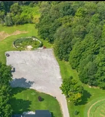 Storage spaces available  in Heavy Trucks in Brantford - Image 3