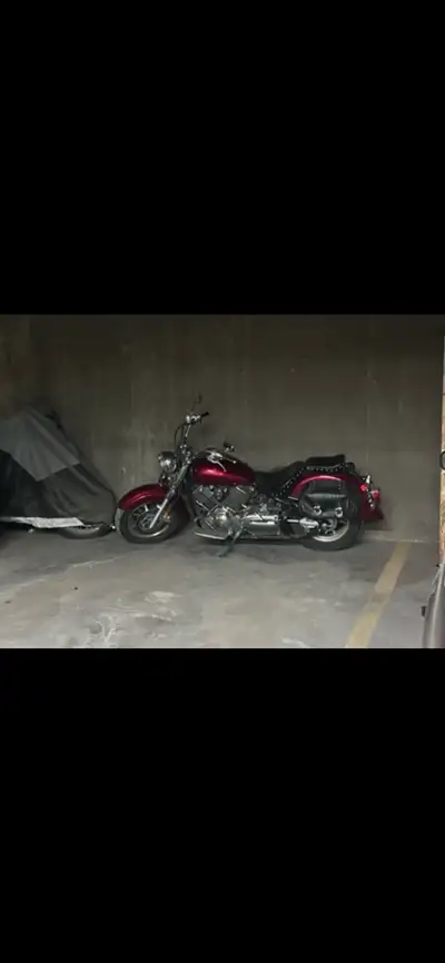 2009 Yamaha V-Star 1100cc | Real Buyers Only! Looking for a solid cruiser with classic V-Star reliab...