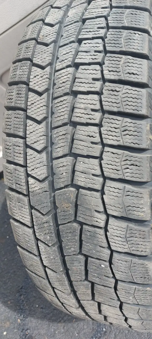 4 jantes ( rims ) avec pneus Dunlop 195/65R15 cote 91T in Tires & Rims in Drummondville - Image 4