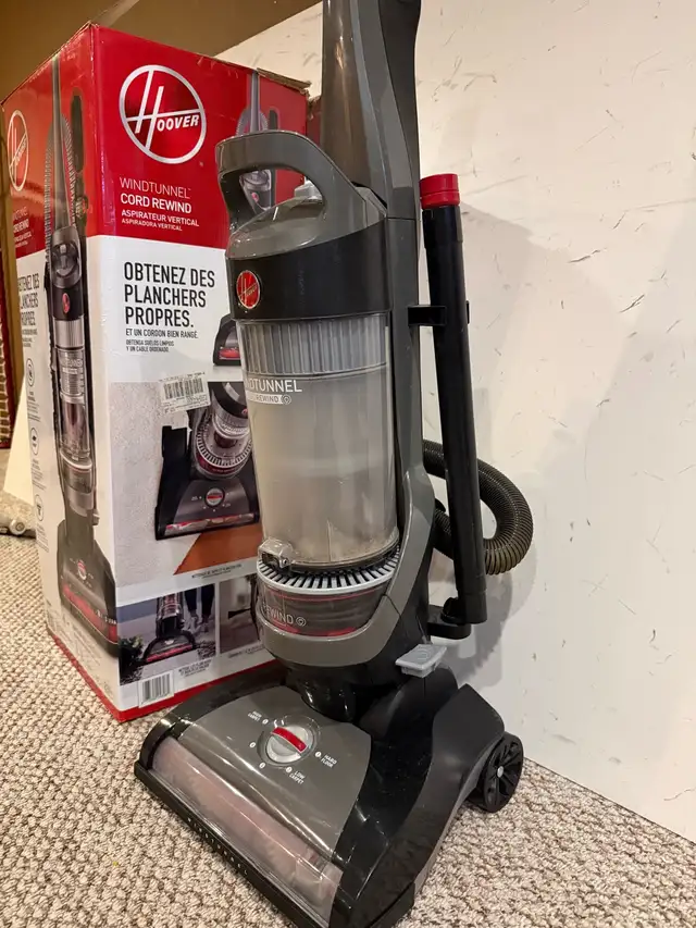 Hoover WindTunnel Vacuum in Vacuums in Winnipeg - Image 4
