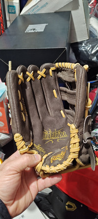 MINT Rawlings 11.5'' Youth Highlight Series Glove (LHT)
