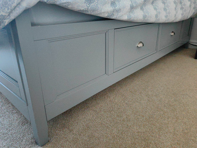 Urban Barn Parker storage bed and 7 drawer dresser in Dressers & Wardrobes in Ottawa - Image 4