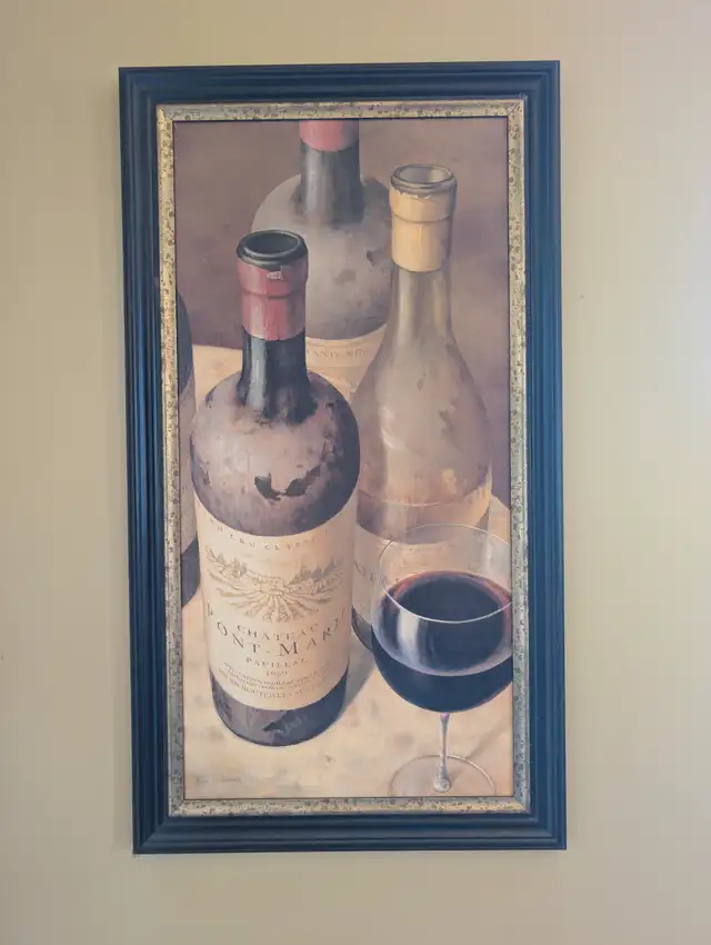 Twin Matching Wine Paintings in Home Décor & Accents in City of Montréal - Image 3