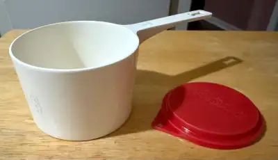 Martha Stewart 2 Cup Dog Food Scoop and Can Cover, View more