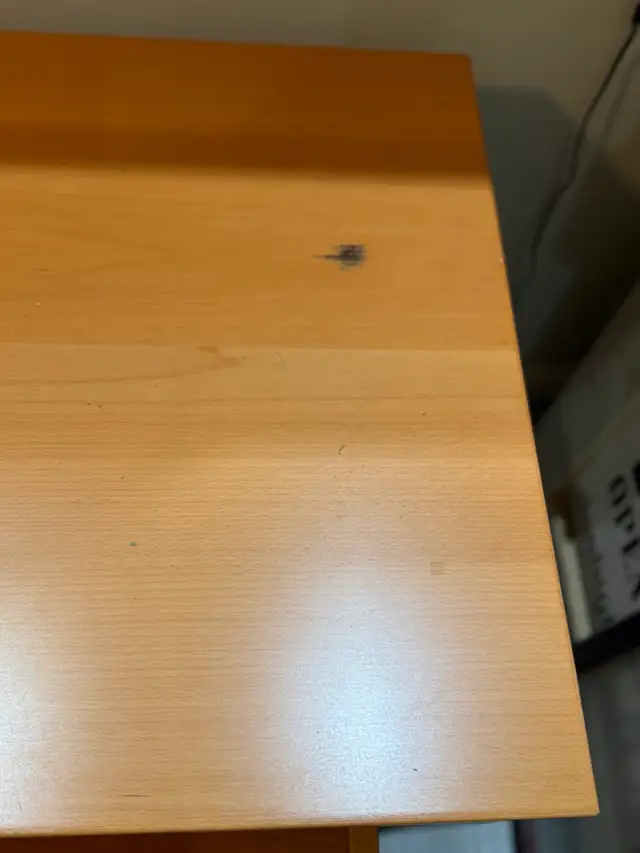 Ikea L-shaped wood desk and office chair in Desks in Ottawa - Image 11