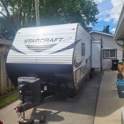 2019 Starcraft Autumn Ridge 27 RLI Sleeps 6 Power Jack, dual slide-outs. Propane/electric fridge, st...
