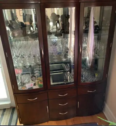 Buffet et vaisselier - Buffet and hutch, View more