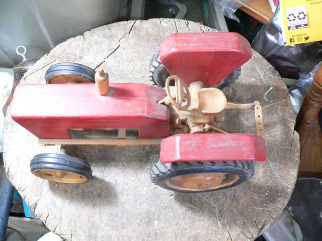 très beau tracteur vintage # 11934.1 dans Art et objets de collection  à Lanaudière - Image 2