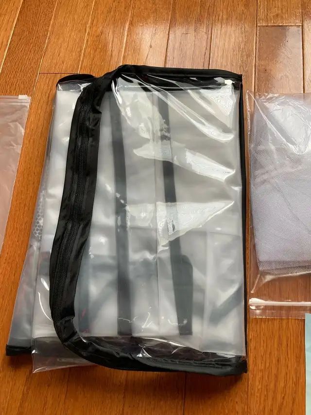 Universal stroller rain and bug net in Strollers, Carriers & Car Seats in London - Image 3