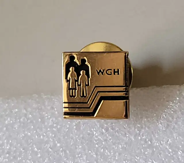 Vintage 1/10-10k Gold Filled Whitby General Hospital Service Pin in Arts & Collectibles in Oshawa / Durham Region - Image 2