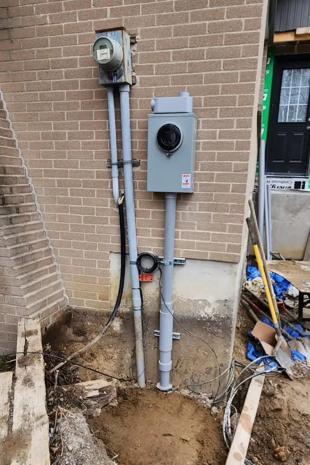 Professional Electrician in Electrician in Oshawa / Durham Region - Image 11