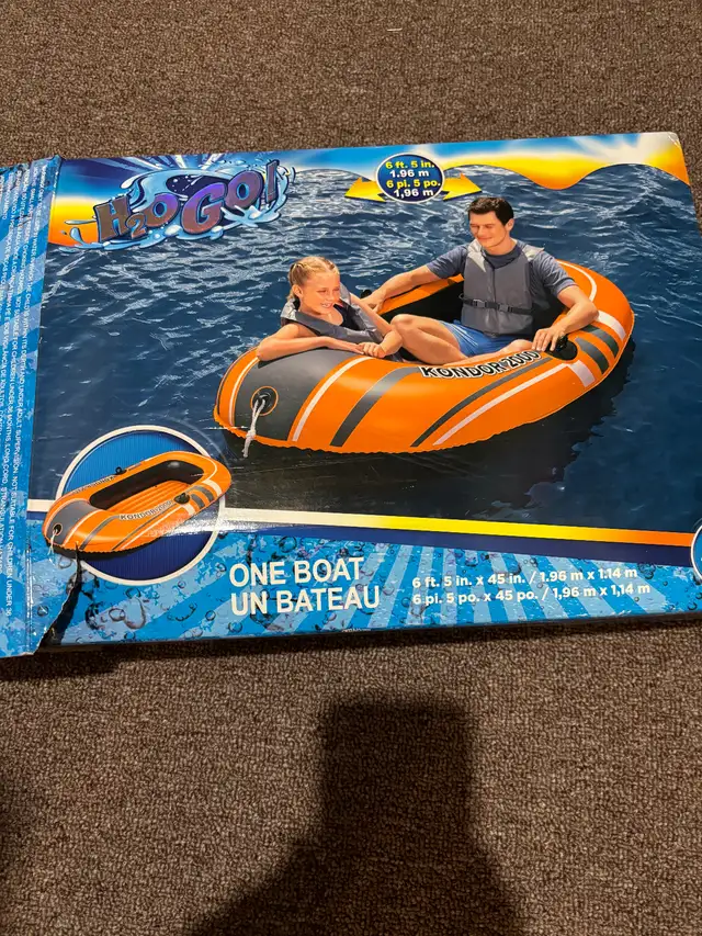 Inflatable boat in Fishing, Camping & Outdoors in Sarnia - Image 2