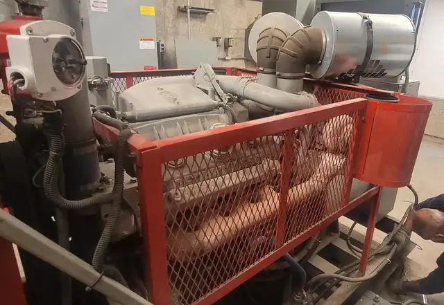 Well maintained hospital 400KW diesel generator