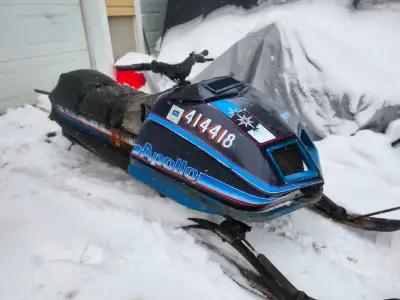 Old polaris apollo 340cc fan cooled engine runs great starts first pull good track great for restora...