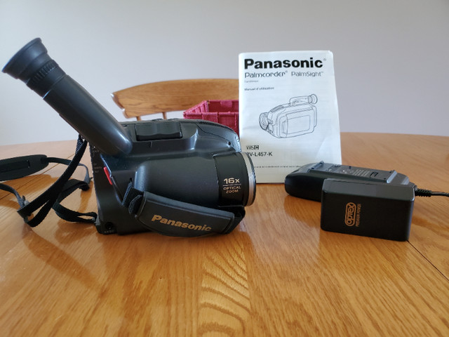 Panasonic Palmcorder Palmsight in Cameras & Camcorders in Thunder Bay