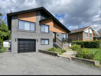 House for sale 4 bedroom 2 bath in Chomedey Laval!