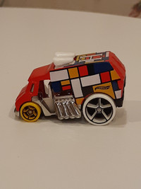 Hot Wheels Cool One 2004 Toy Vehicle