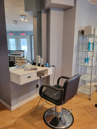 Location chaise barbier ou coiffeuse dans salon à Laval