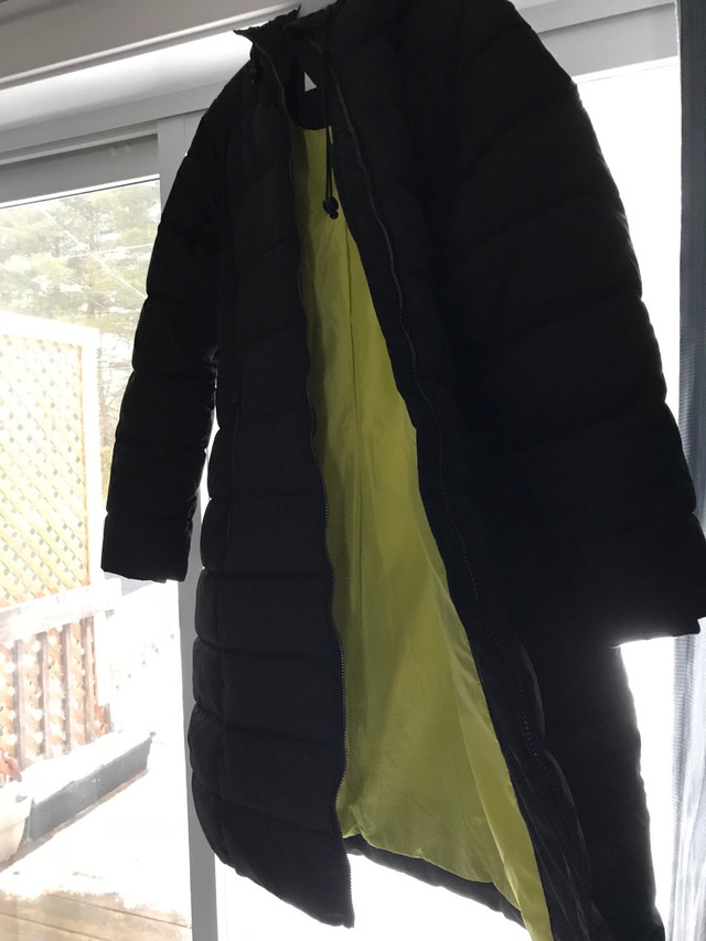 Manteau hiver Neuf dans Femmes - Hauts et vêtements d'extérieur  à Trois-Rivières - Image 3