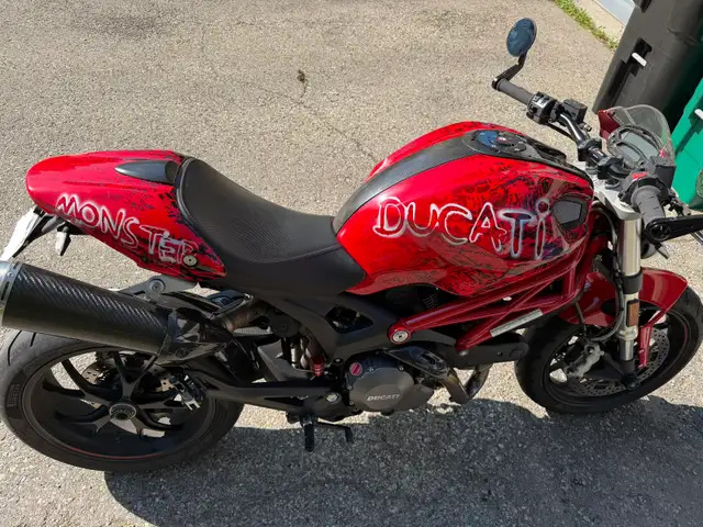 Ducati Monster in Sport Bikes in Barrie - Image 3