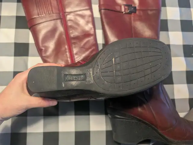 Bottes hautes en cuir rouge pour femme ALBERTO (Grandeur 9) in Women's - Shoes in Québec City - Image 6