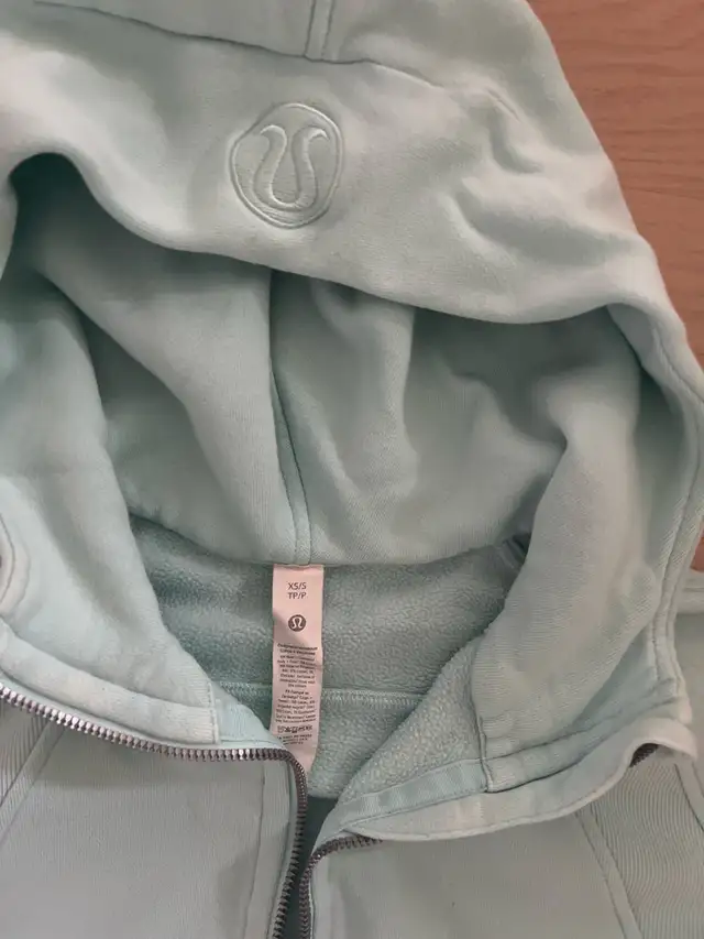 Lululemon Scuba Oversized Half-Zip Hoodie in Women's - Tops & Outerwear in Barrie - Image 3