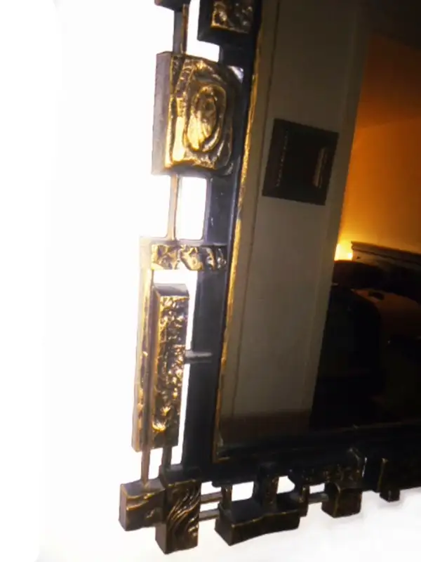 Rare 1974 Brutalist Wall Mirror by Syroco Dart MCM in Home Décor & Accents in City of Toronto - Image 5