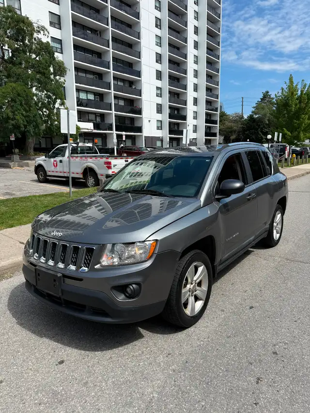 2011 jeep compass low km