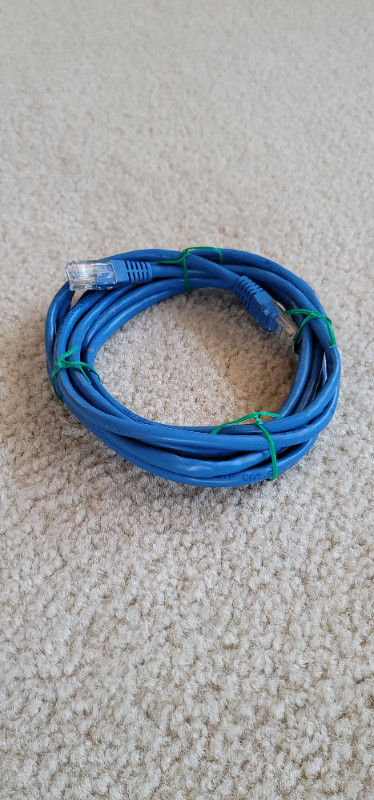 Cat 5 Blue Computer & Stereo Cables in Cables & Connectors in Saskatoon - Image 3