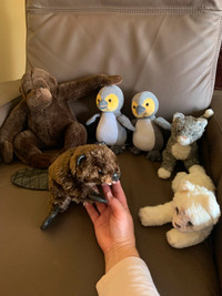 6 Clean Stuffed Animals, $6