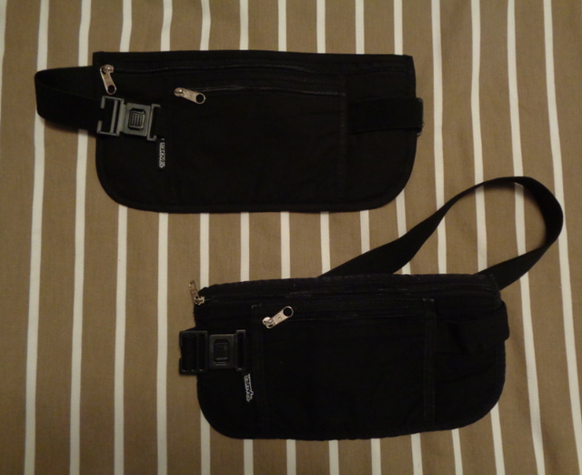 Pochette pour le voyage in Bags & Luggage in City of Montréal - Image 2