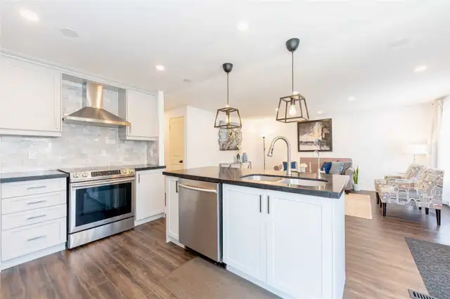 Furnished Private 3 Bedroom Upper Unit for Rent in Waterloo in Long Term Rentals in Kitchener / Waterloo - Image 3