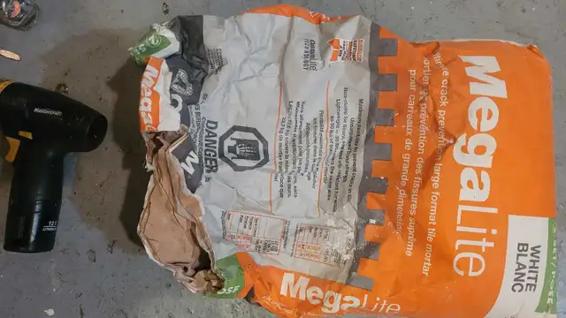 CustomLite MegaLite White Tile Mortar in Floors & Walls in Hamilton - Image 2