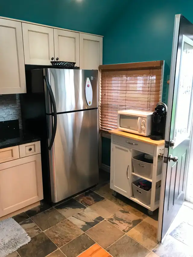 Bugsy's Cottage -Muskie Lake St. Clair- Lighthouse Cove, Ontario in Ontario in Canada - Image 8