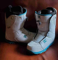 Womens DC BOA Snowboard Boots Size 8.5Like new