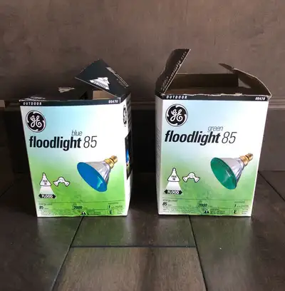 Green and blue floodlight bulbs. $5 Located in south Edmonton in Windermere. Check out my other ads