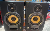 Set (2) Yorkville YSM2p powered speakers