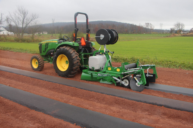 Rain-Flo Model 2470 Mulch Layer dans Équipement agricole  à Penticton - Image 2