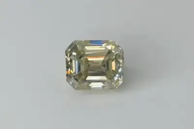 Brand New Ct: 2.41 Cut: emerald Clarity: VVS1 Color: white j-k Size: 8x6mm Pickup only LOCATED NEAR...