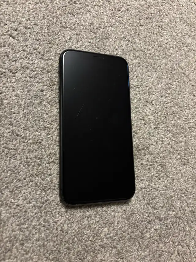 unlocked 64gb iPhone 1162863285373698121