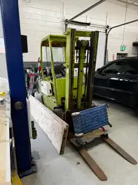 Forklift for sale 